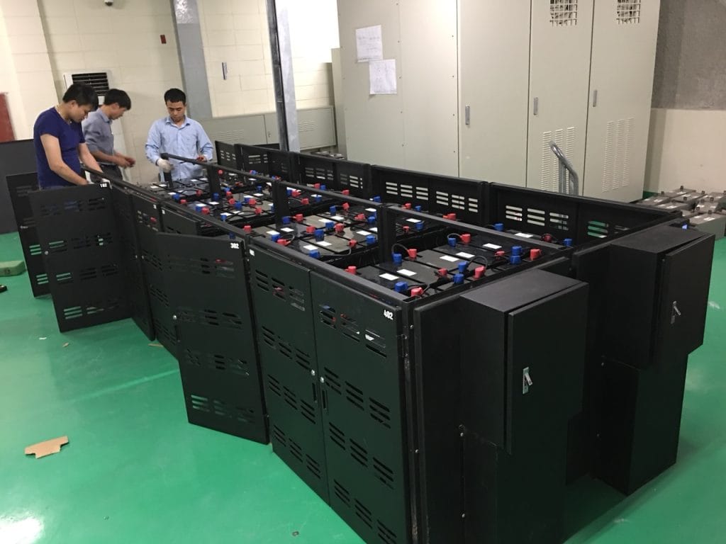 Bộ lưu điện công suất lớn cho doanh nghiệp