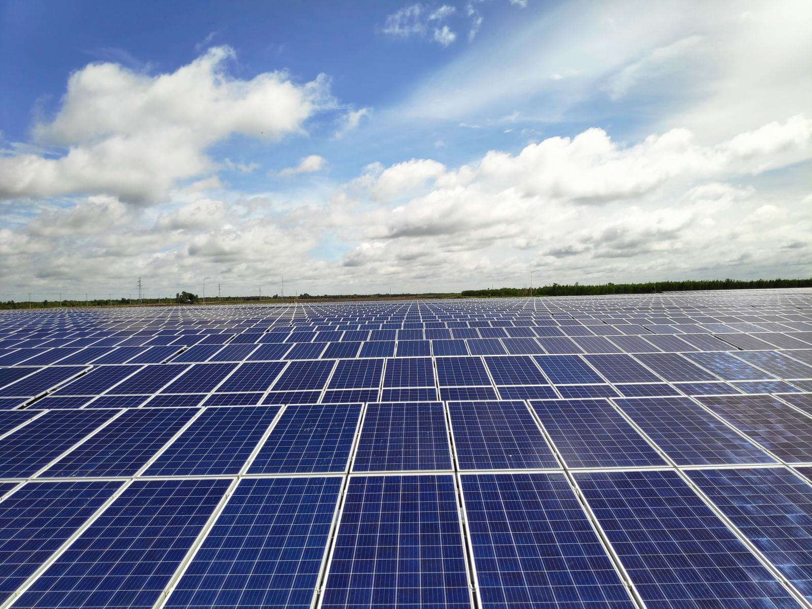 Vì sao 2025 là năm quan trọng cho pin mặt trời